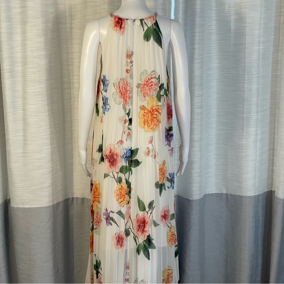 Alex Marie Ivory Floral Pleated Hi Low Gold Chain Strap Maxi Dress Sz 12 - Picture 6 of 11